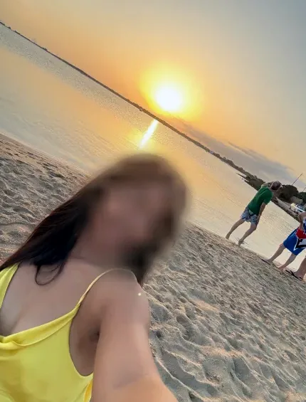 Chiara, 23