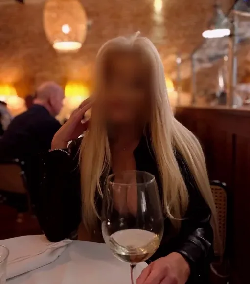 Denise, 37