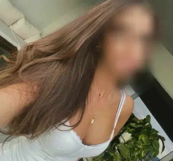 Dilara, 30
