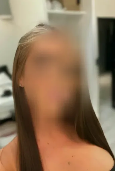 Emina, 28