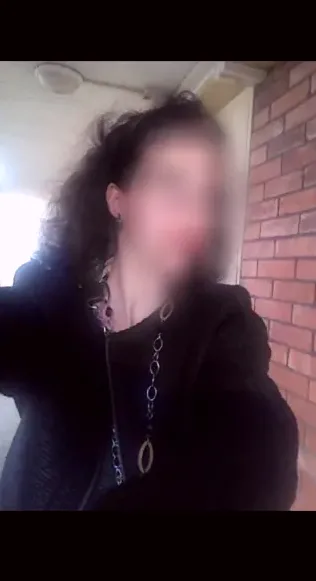 Hanna, 33