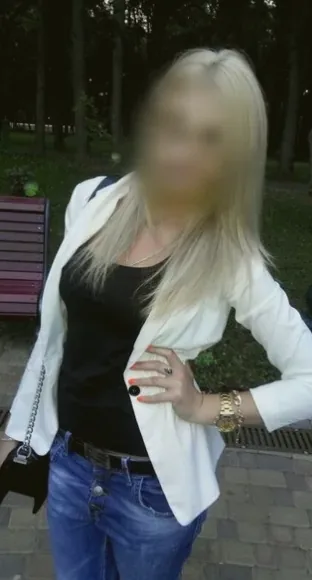 Isabella, 35
