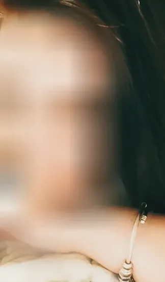 Isabella, 30