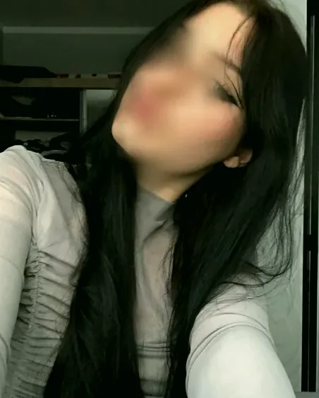 Jasmin, 20