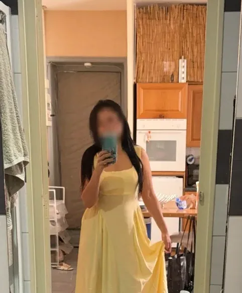 Larissa, 32