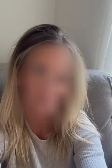 Marina, 36