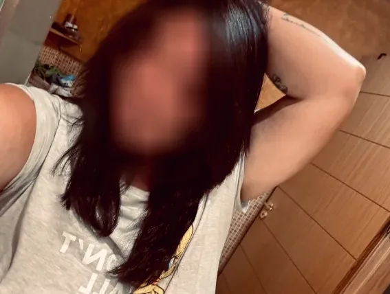 Selma, 30