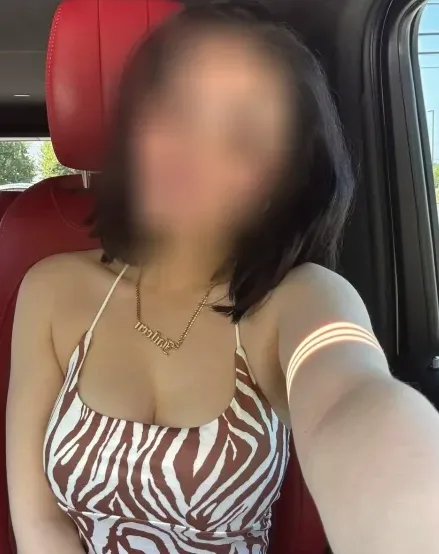 Thea, 27