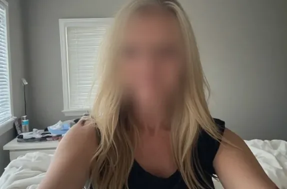 Valerie, 36